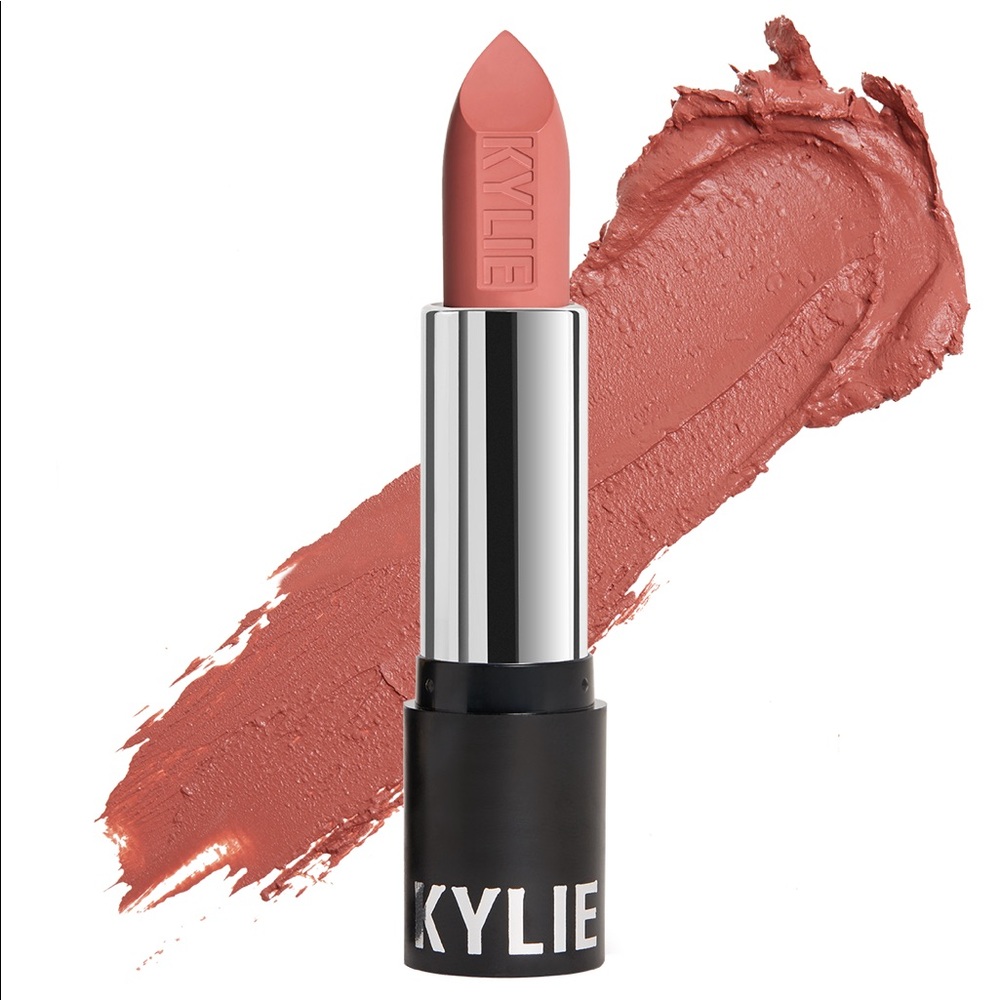 Kylie Almost Friday Matte Lipstick 💄 🎀